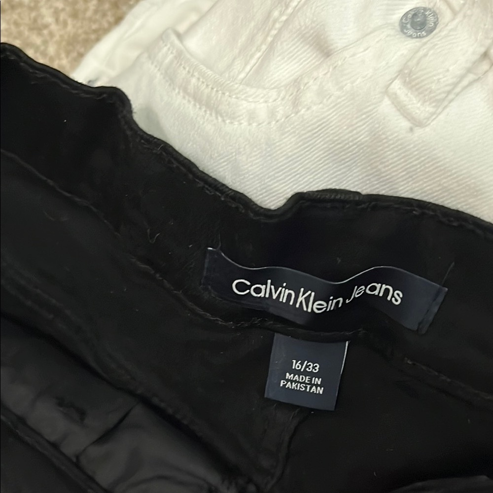 3 Jean bundle - Picture 3 of 4